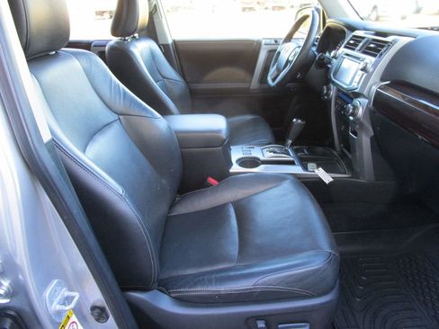 Used 2016 Toyota 4Runner Limited image 27
