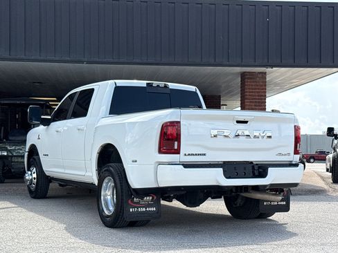 Used 2026 RAM 3500 Laramie AWD/4WD image 8