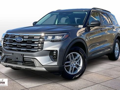 New 2026 Ford Explorer Active w/ Active Comfort Package image 2