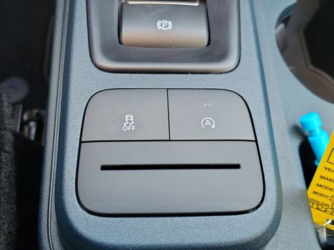 New 2026 Ford Maverick Lobo AWD/4WD image 38