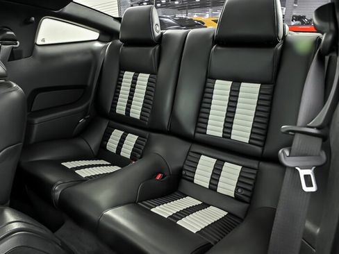 Used 2011 Ford Mustang Shelby GT500 w/ SVT Performance Pkg RWD image 17