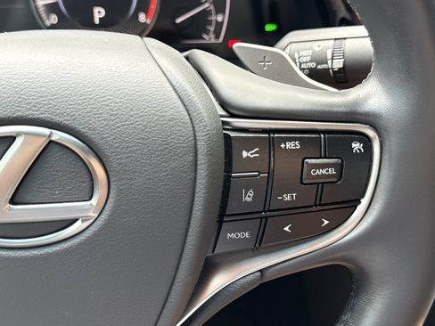 Used 2025 Lexus ES 350 w/ Premium Package FWD image 22