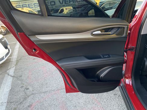 Used 2018 Alfa Romeo Stelvio Sport w/ Quick Order Package 22J Sport image 19