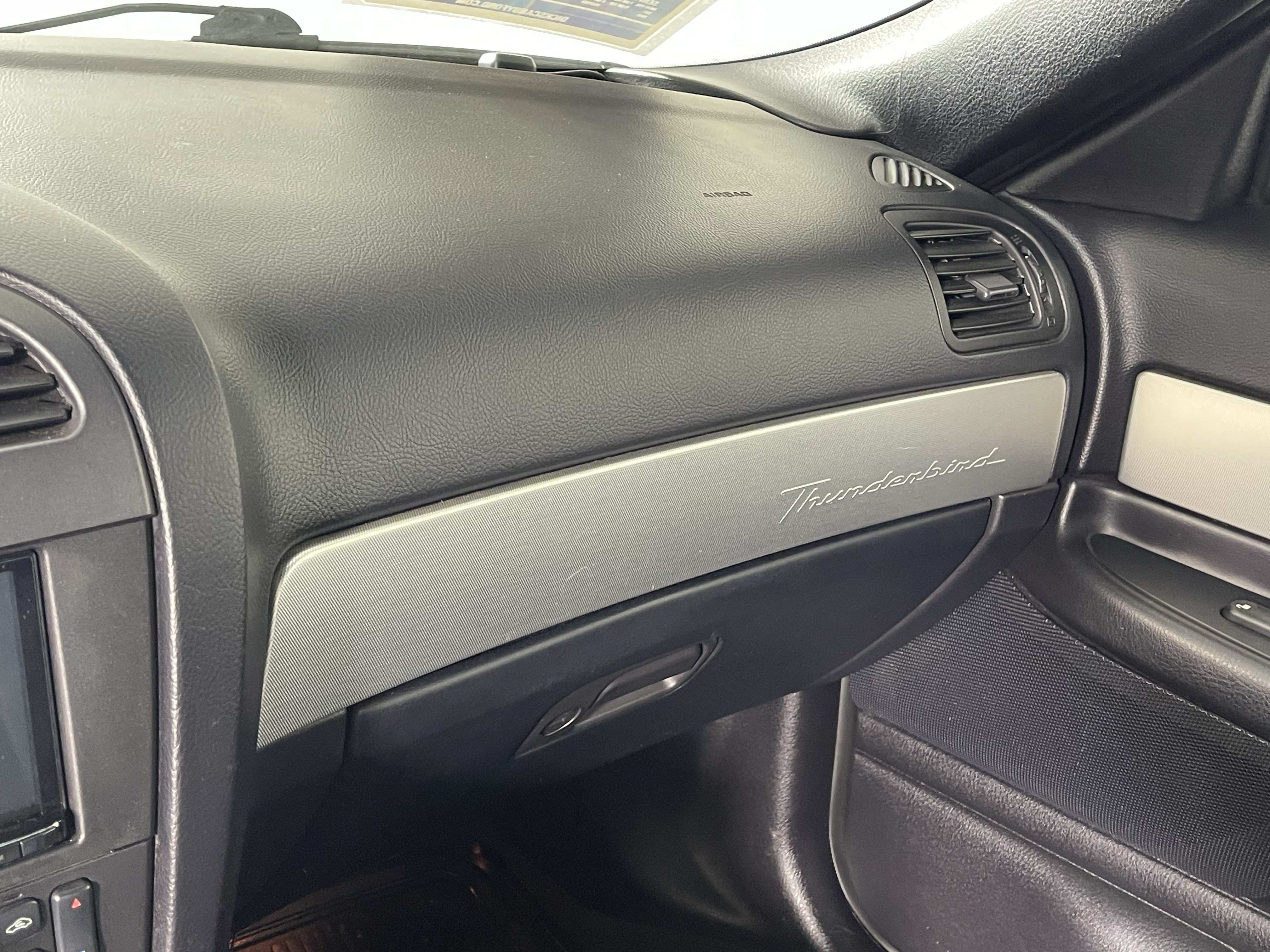 Used 2005 Ford Thunderbird RWD image 18