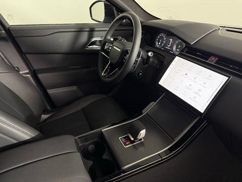 Used 2026 Land Rover Range Rover Velar S AWD/4WD image 34
