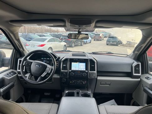 Used 2016 Ford F150 XLT w/ Equipment Group 302A Luxury image 19