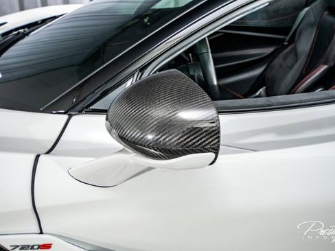 Used 2022 McLaren 720S Spider image 18