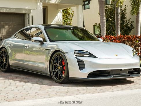 Used 2024 Porsche Taycan GTS image 12