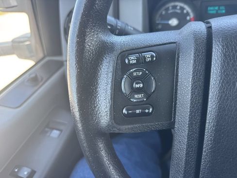 Used 2014 Ford F250 XL w/ Power Equipment Group AWD/4WD image 18
