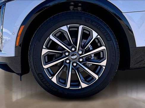 New 2026 Cadillac Lyriq Premium Sport w/ LPO, Floor Liner Package image 12