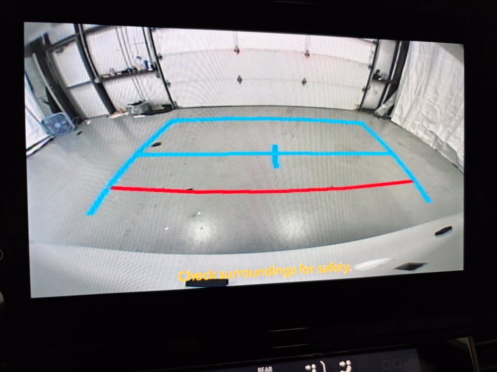 Used 2026 Toyota Sienna LE FWD image 39