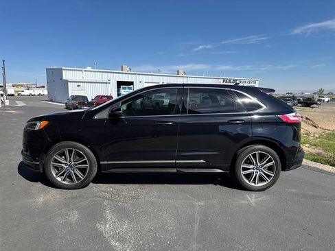 Used 2019 Ford Edge Titanium w/ Equipment Group 301A FWD image 6