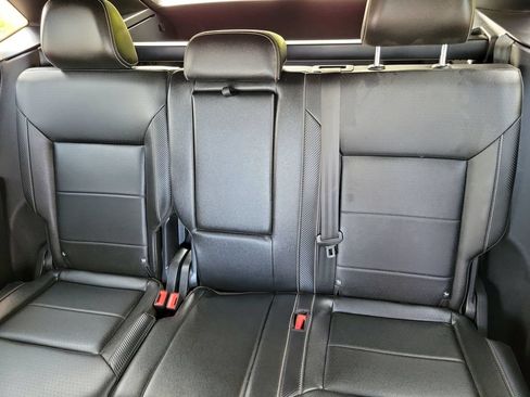 Used 2023 Volkswagen Atlas Cross Sport SE FWD image 18