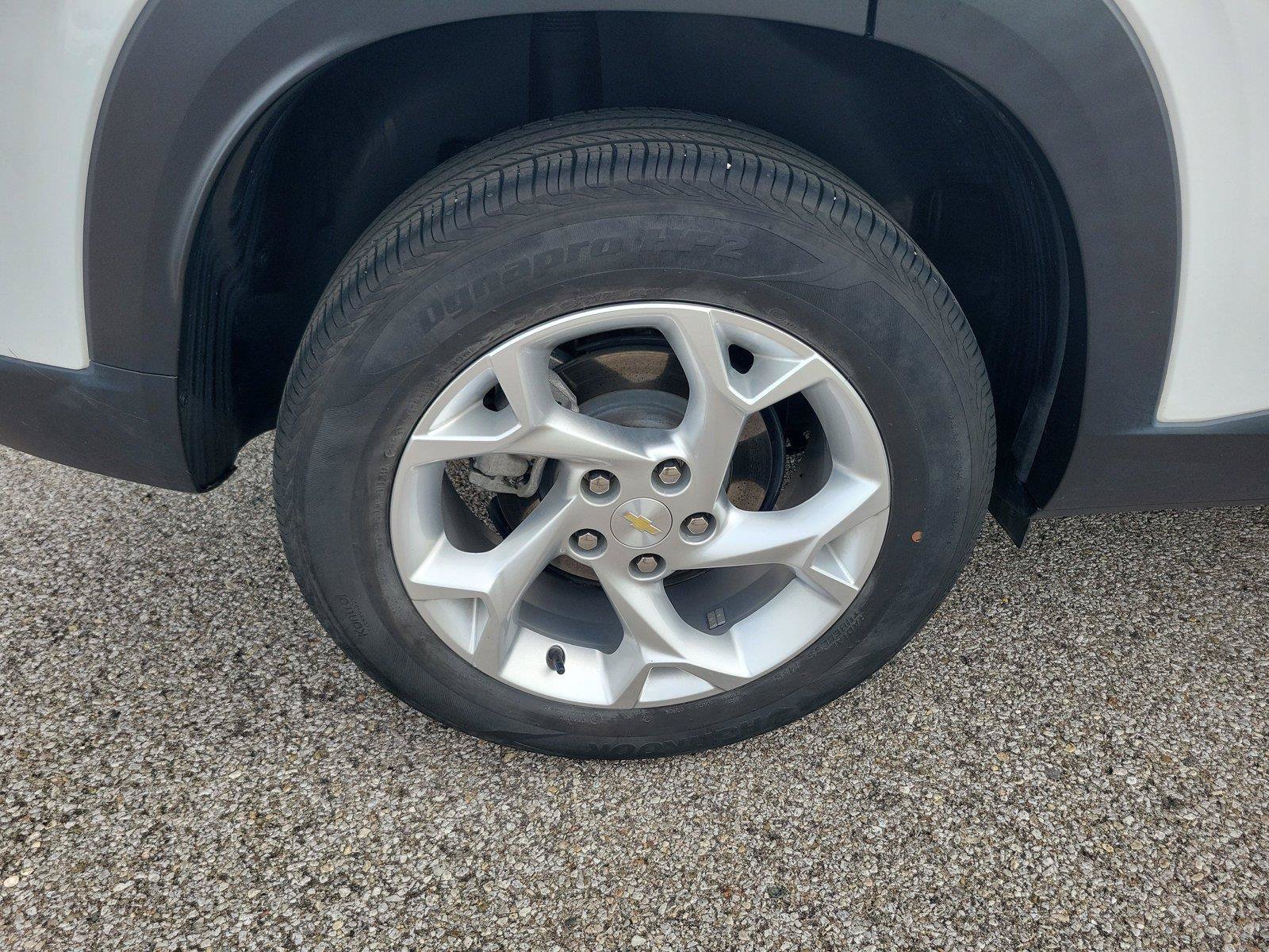 Used 2024 Chevrolet Trax LS w/ LS Convenience Package FWD image 6