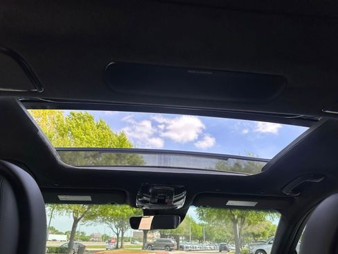 Used 2026 Genesis G90 3.5T Prestige image 23