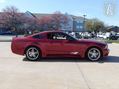 Used 2007 Ford Mustang GT image 6