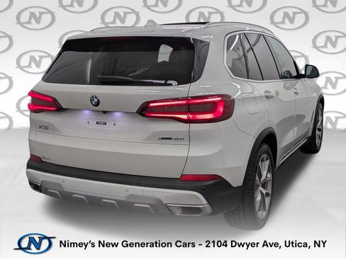Used 2023 BMW X5 xDrive40i AWD/4WD image 2