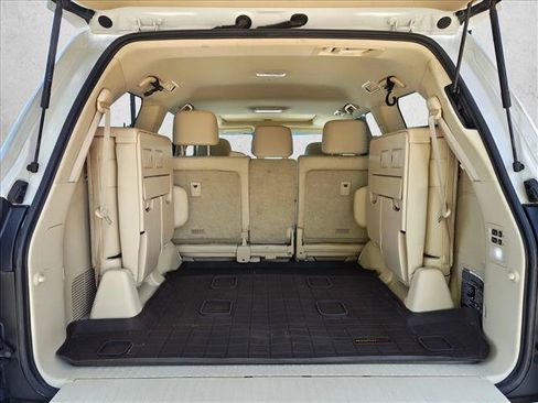 Used 2016 Lexus LX 570 4WD w/ Luxury Package image 6