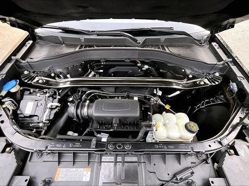 Used 2020 Ford Explorer Limited image 30