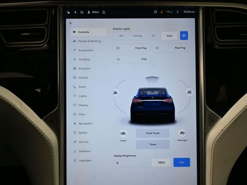 Used 2017 Tesla Model X 90D image 27