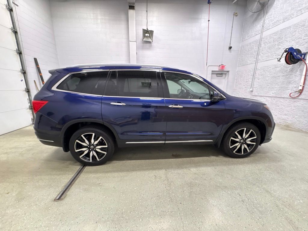 Used 2022 Honda Pilot Touring image 3