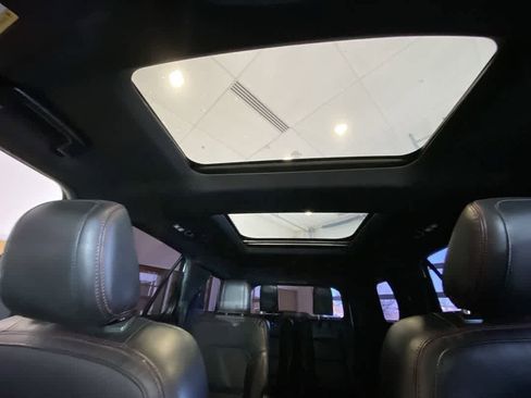 Used 2018 Ford Explorer Sport w/ Equipment Group 401A image 24