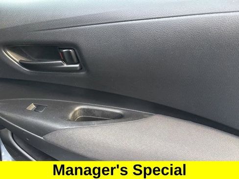 Used 2023 Toyota Corolla LE image 34