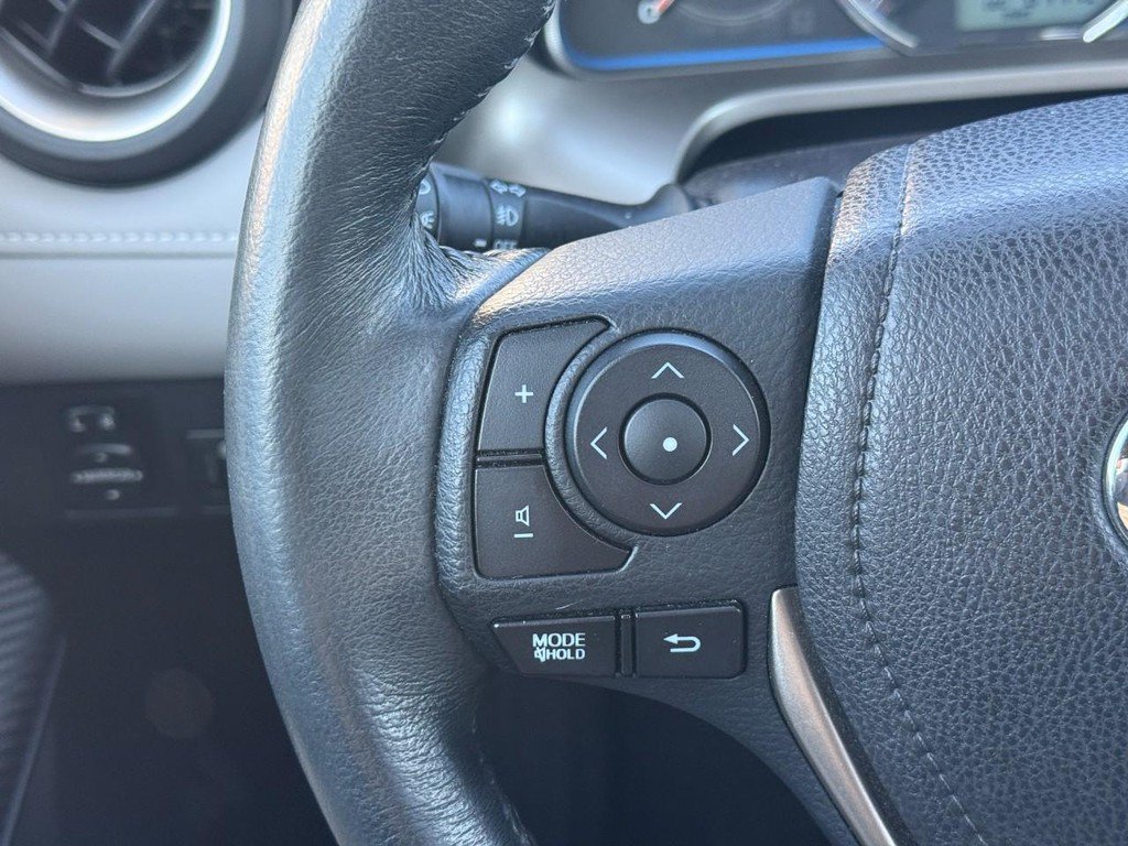 Used 2015 Toyota RAV4 Limited w/ Technology Package AWD/4WD image 25