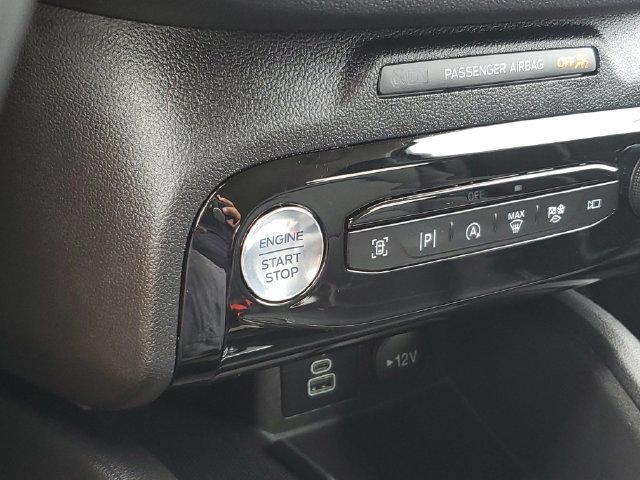 Used 2024 Ford Escape Platinum AWD/4WD image 30