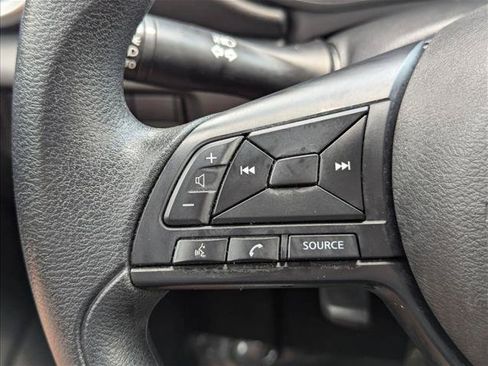 Used 2023 Nissan Versa S FWD image 11