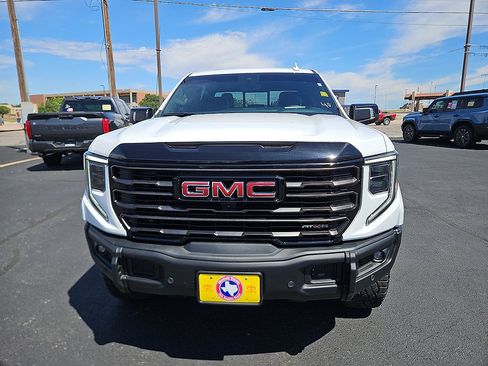 Used 2024 GMC Sierra 1500 AT4X AWD/4WD image 8