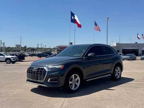 Used 2021 Audi Q5 2.0T Premium w/ Convenience Package AWD/4WD image 10