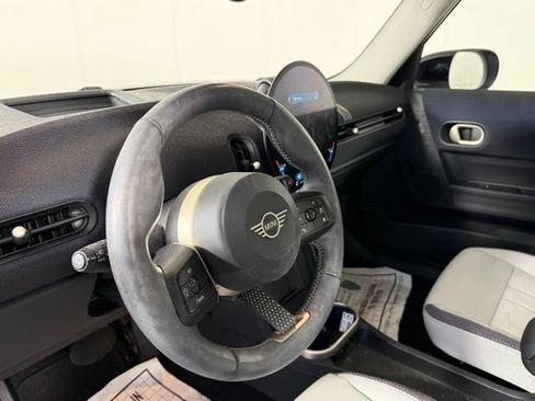 Used 2025 MINI Cooper S FWD image 6