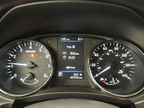 Used 2018 Nissan Rogue S FWD image 13