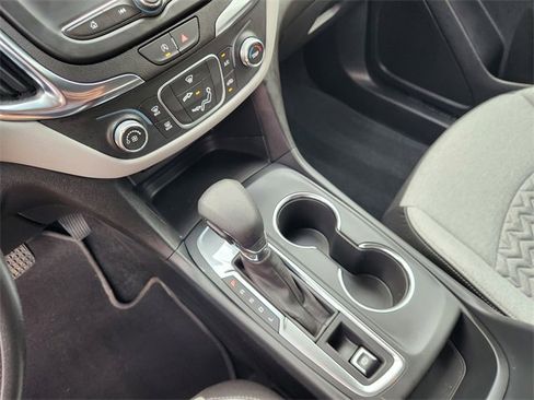 Used 2024 Chevrolet Equinox LS w/ LS Convenience Package image 19