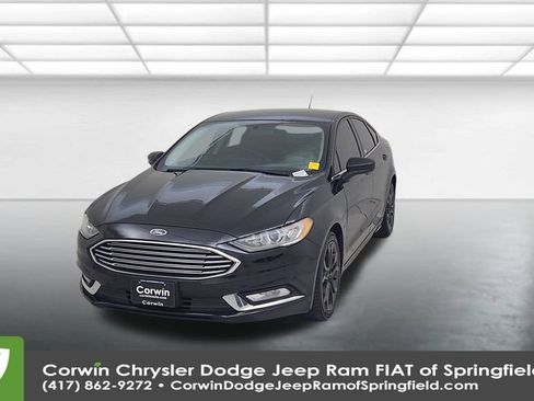 Used 2018 Ford Fusion SE w/ Equipment Group 201A image 7