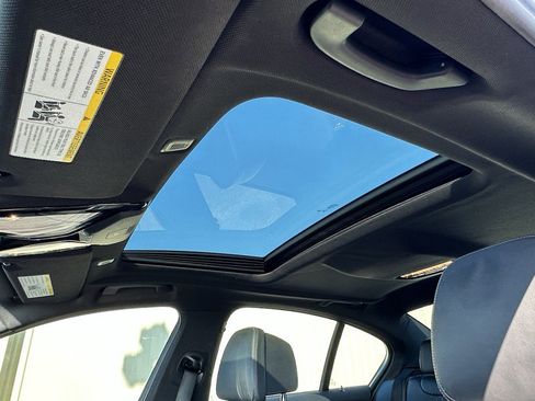 Used 2018 BMW M550i xDrive image 3