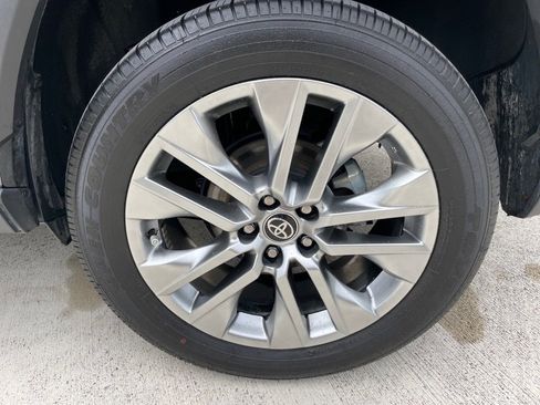 Used 2023 Toyota RAV4 Limited image 26