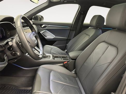 Used 2024 Audi Q3 2.0T Premium Plus image 9
