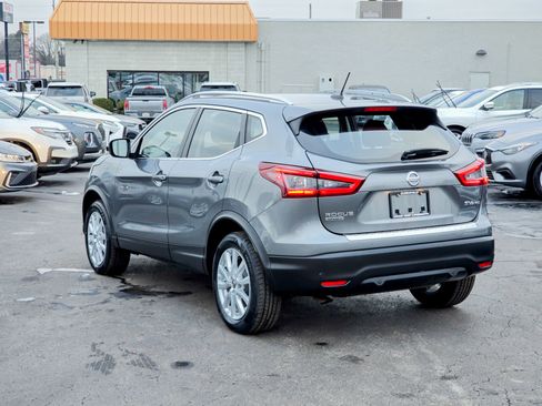 Used 2022 Nissan Rogue Sport SV image 15