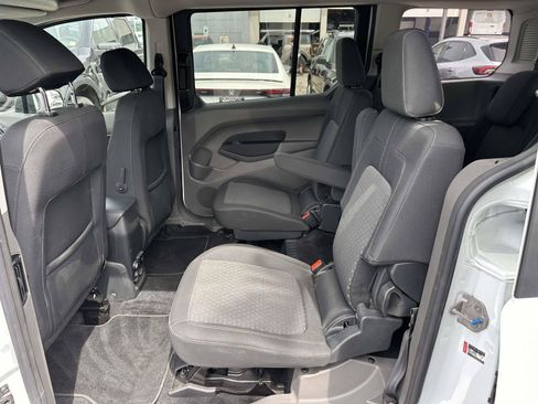 Used 2023 Ford Transit Connect XLT FWD image 13