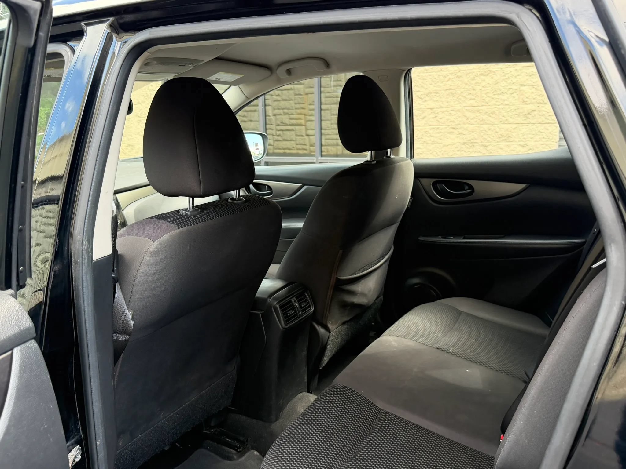 Used 2018 Nissan Rogue Sport S AWD/4WD image 30