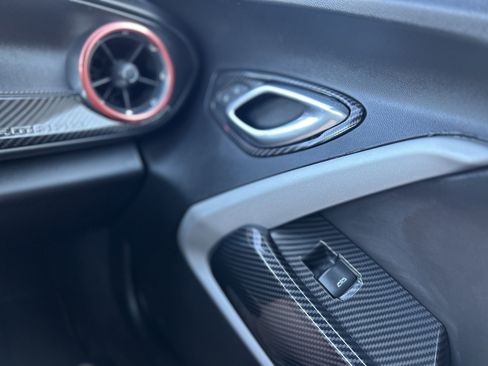 Used 2018 Chevrolet Camaro SS image 16