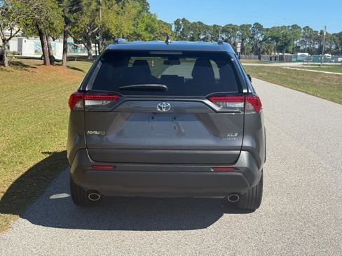 Used 2024 Toyota RAV4 XLE Premium image 8