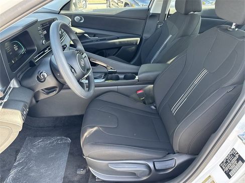 New 2026 Hyundai Elantra Blue image 9