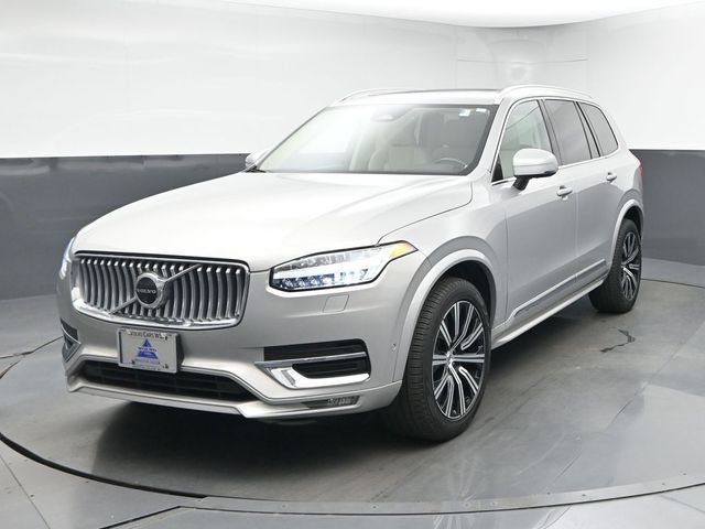 Used 2024 Volvo XC90 B6 Plus w/ Protection Package Premier AWD/4WD image 3