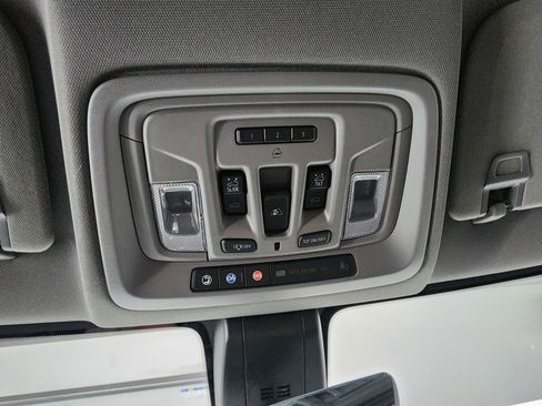 Used 2023 GMC Sierra 3500 Denali w/ Denali Ultimate Package image 64