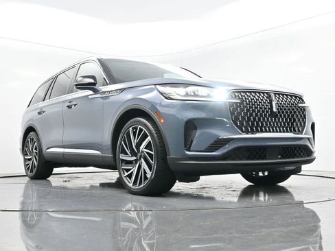 Used 2025 Lincoln Aviator Reserve w/ Equipment Group 201A image 49