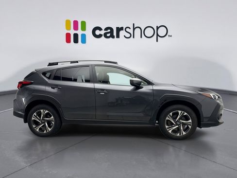 Used 2024 Subaru Crosstrek 2.0i Premium image 6