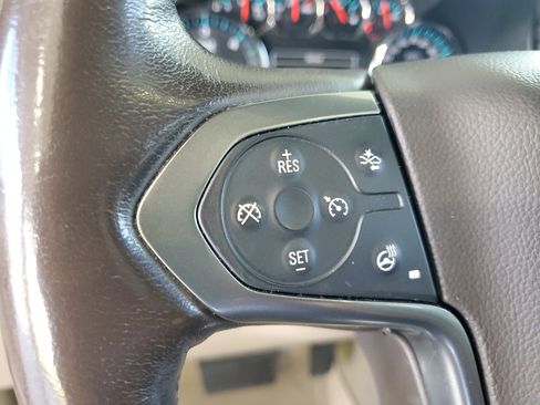Used 2018 Chevrolet Suburban Premier RWD image 26